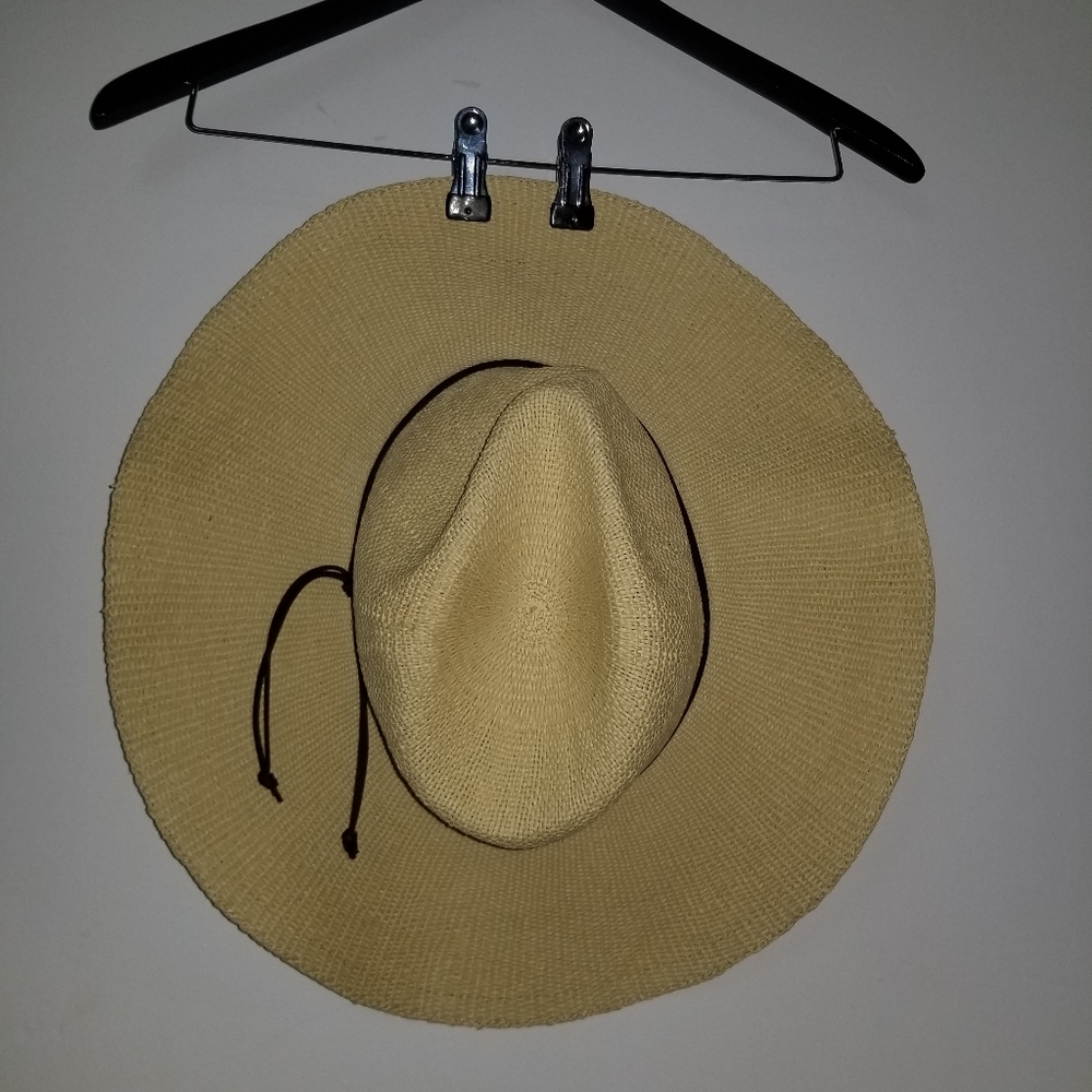 SUN HAT